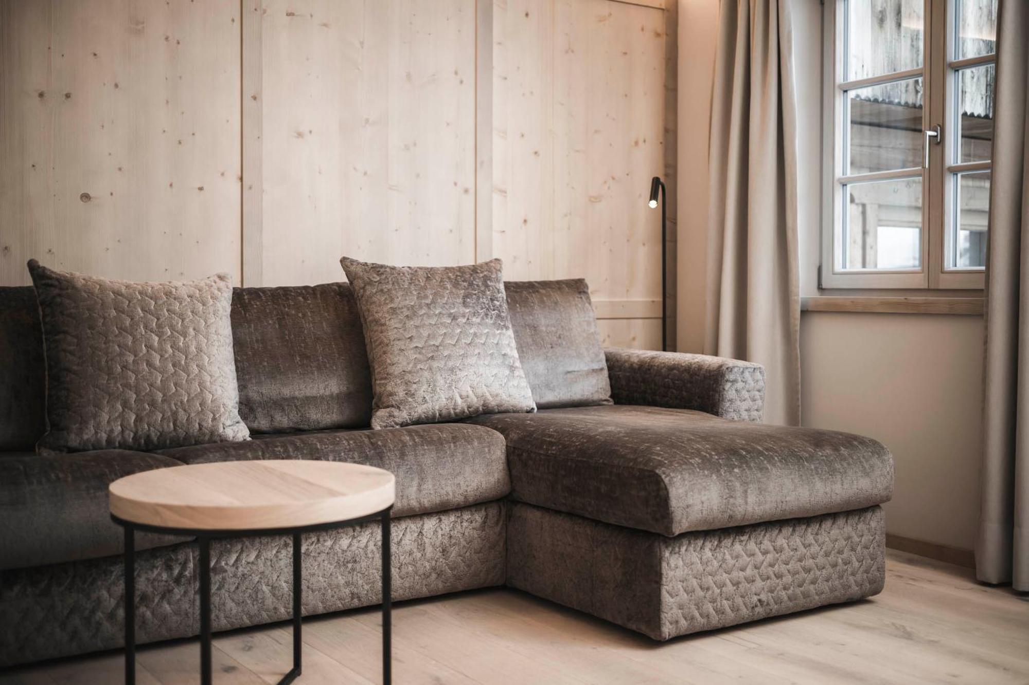 Hofergut Suites & Apartments リスコネ エクステリア 写真
