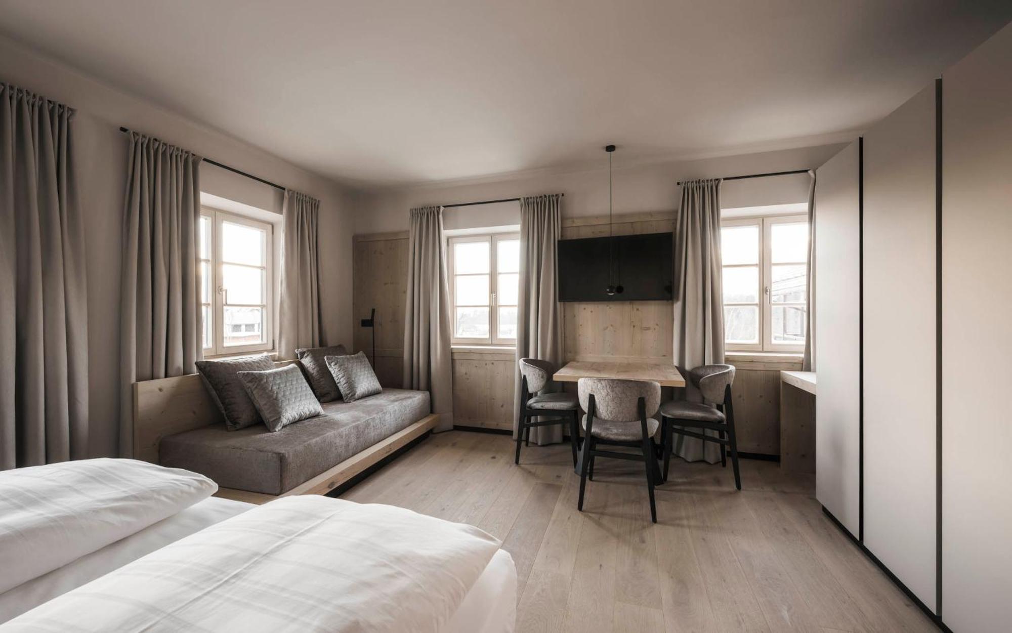 Hofergut Suites & Apartments リスコネ エクステリア 写真